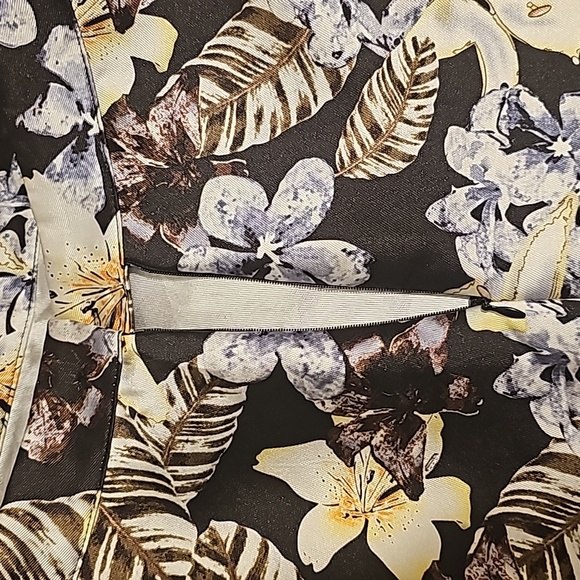 Forever 21 skirt - Picture 3 of 3